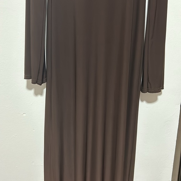 Maxi low back dress - Picture 2 of 3
